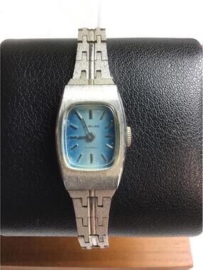 Vintage Jubilee 17 Jewels Ladies Wristwatch with Blue Dial